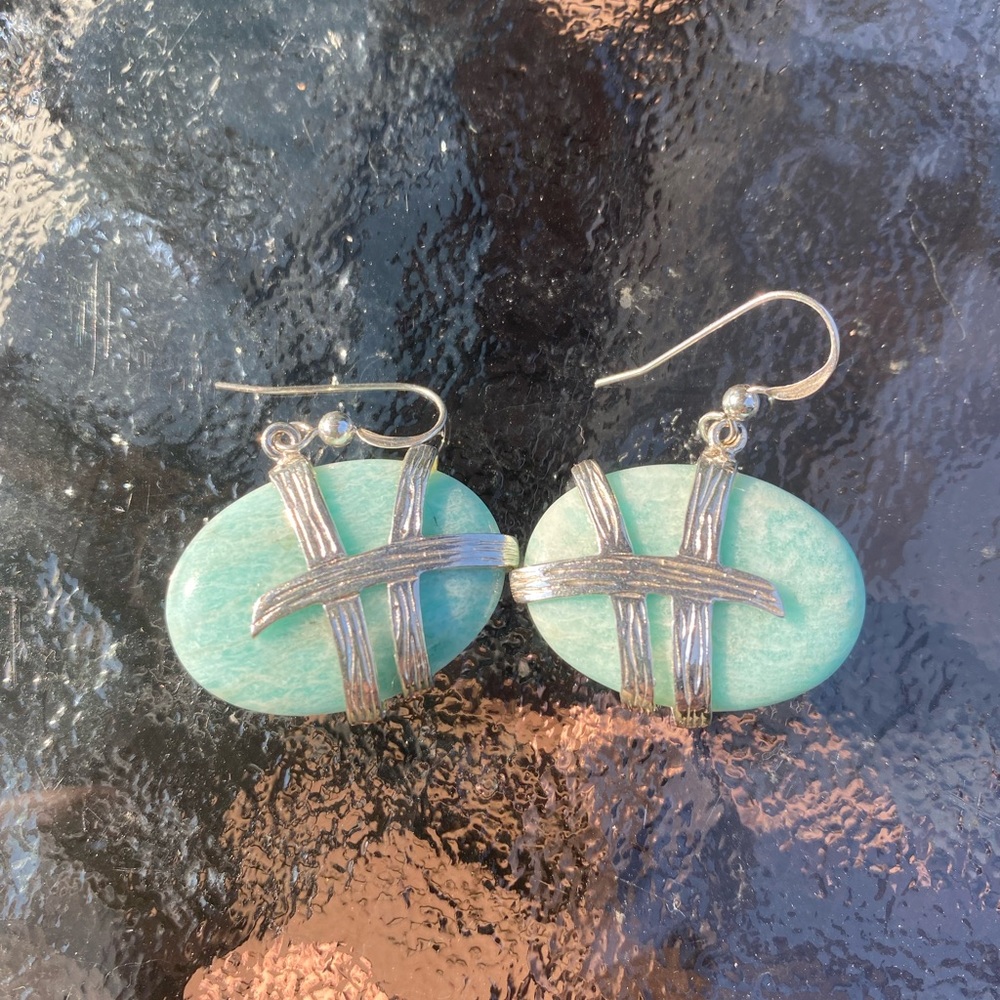 Turquoise stone earrings